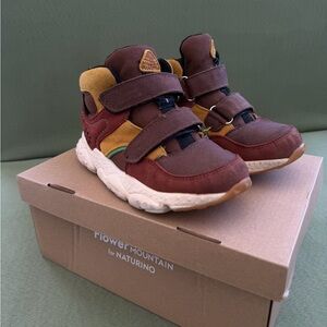 Naturino Flower Mountain Riki Kids boots size 12